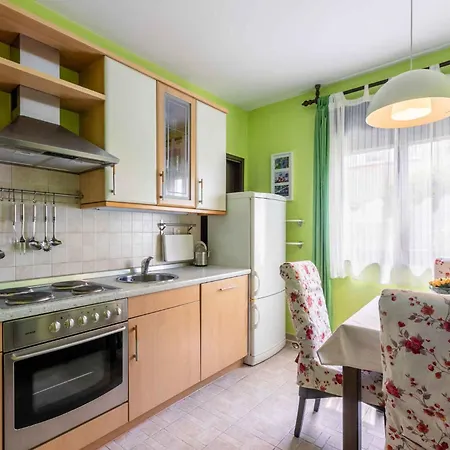In 41696 Apartman