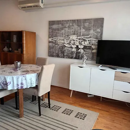 Apartman In 41696