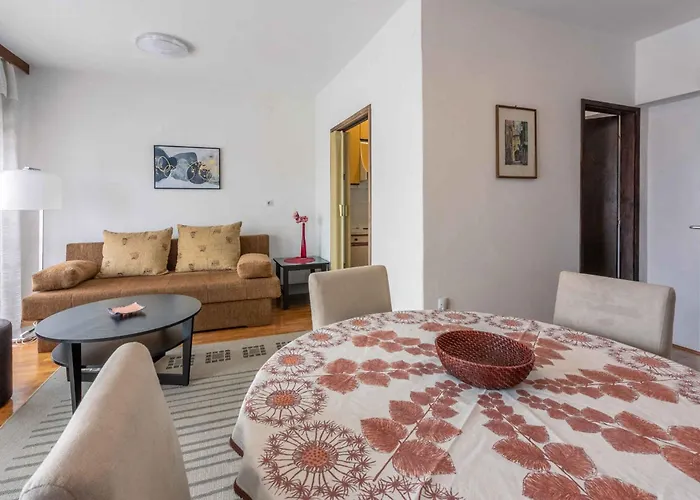 Appartement In 41696